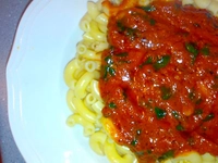 Domatesli Makarna Sosu Tarifi ve Malzemeleri